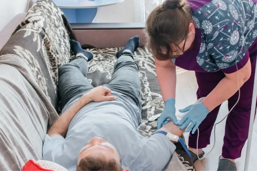 Срочный вывод из запоя в Великом Устюге: быстро, недорого